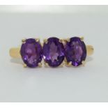 9ct gold ladies large 3 stone amethyst ring size N