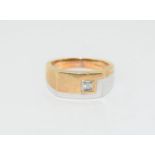 Gents 9ct Diamond two tone gold ring, 6.8gms, Size T
