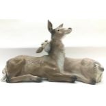 2 Lladro fawns. 46 x 27 cm