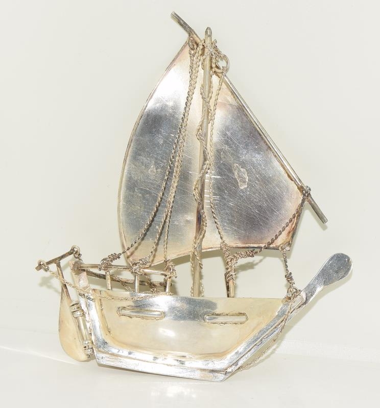 Silver model of an Egyptian sailing barge 14cm tall 84gm - Bild 8 aus 9