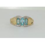 9ct gold ladies diamond and aquamarine ring size P