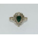 Emerald (a/f) diamond heart shape 18ct gold ring, size M 1/2.