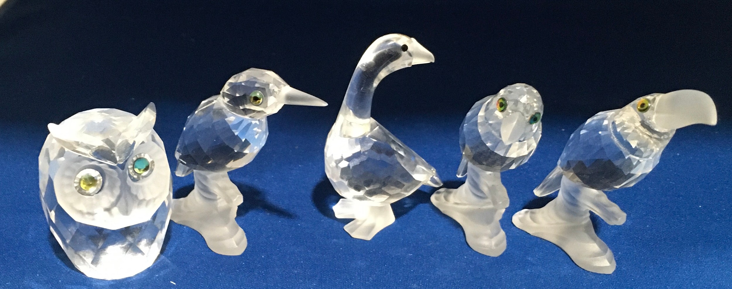 Swarovski silver Chrystal figures Kingfisher 119433, Parrot 119433, Owl 206138, Toucan 119441,