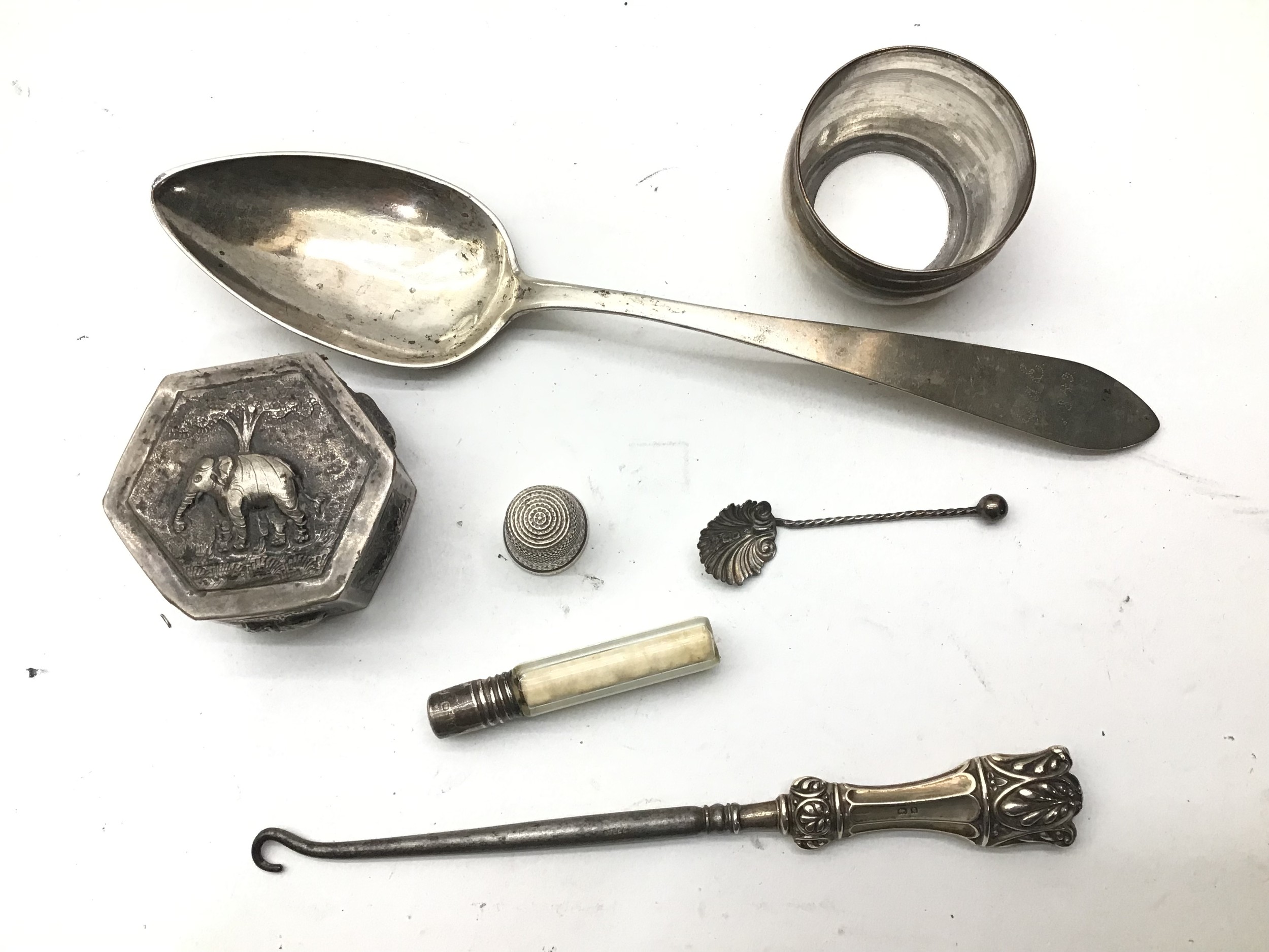 Collection of mixed curios to include silver - Image 4 of 7