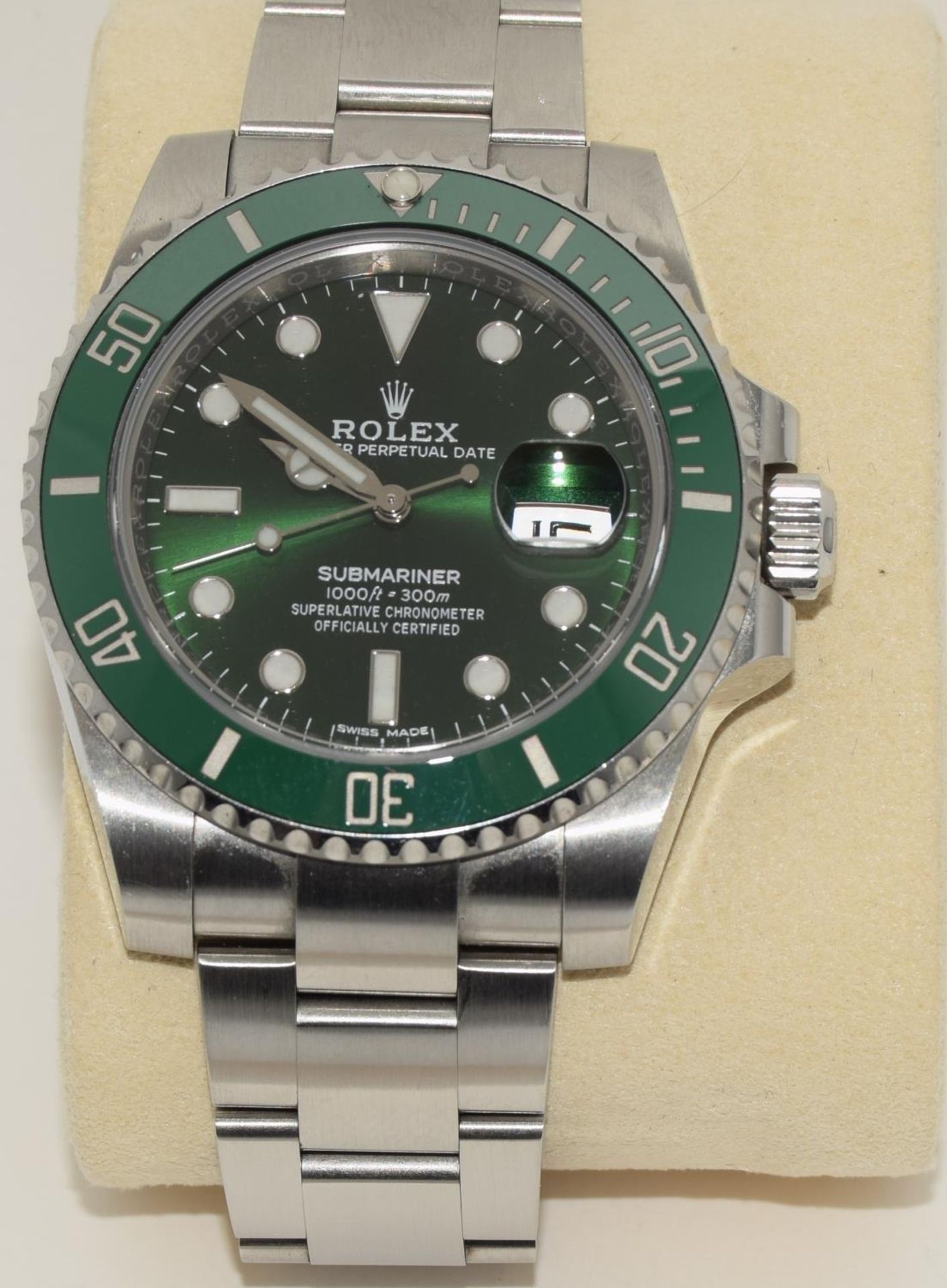 Rolex 2018 Submariner Hulk ref - 116610LV, Box and Papers. (ref 35) - Image 2 of 9
