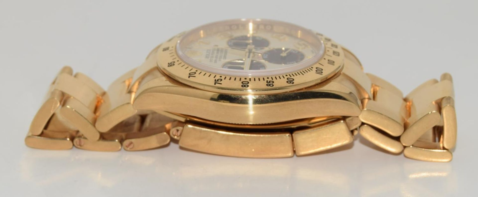 Rolex 2015 Daytona 18ct gold, model- 116528, box and papers (ref 14) - Image 5 of 9