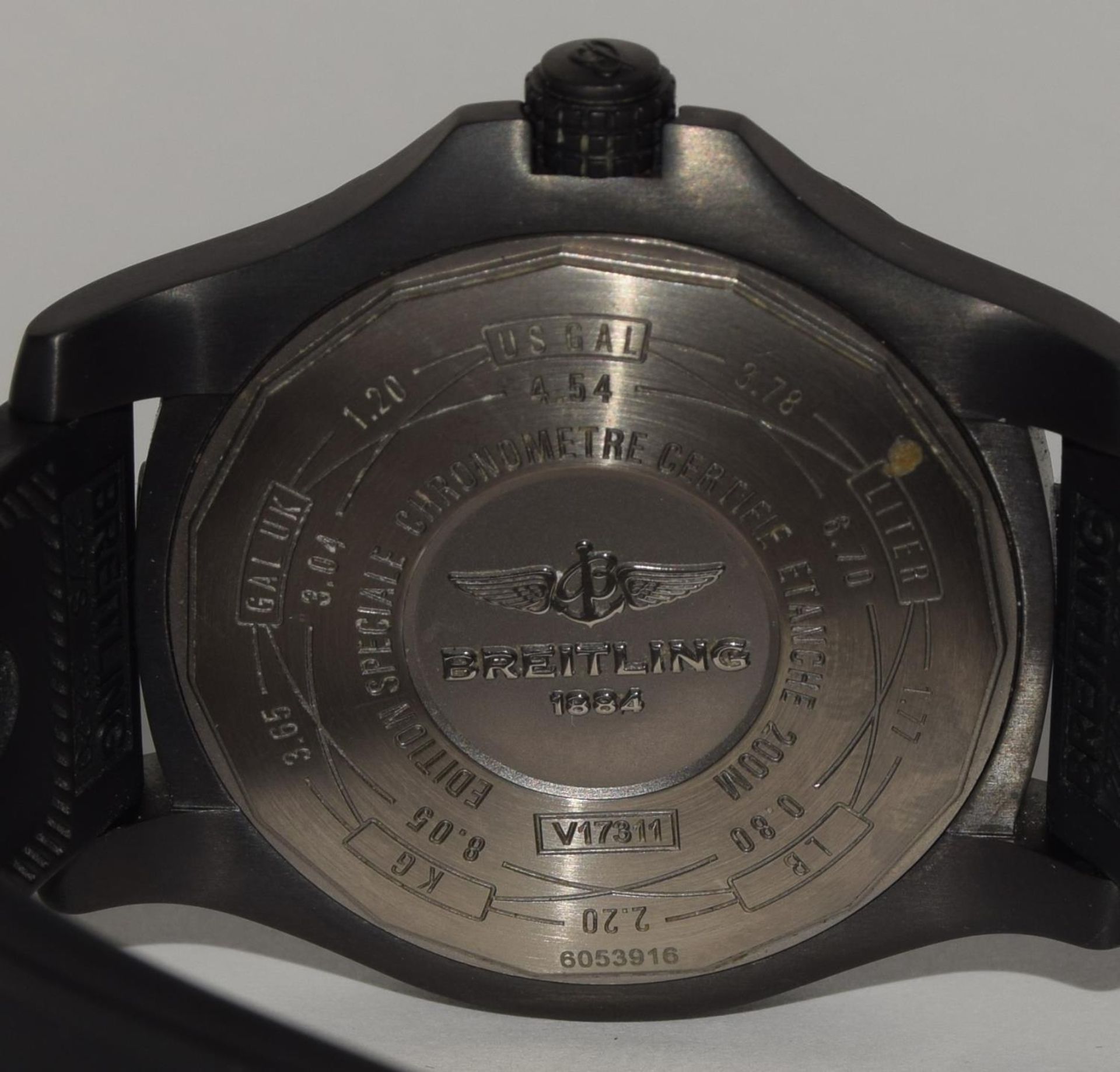 Breitling Avenger Blackbird, Mod V1731110, Box and papers. (ref 64) - Image 5 of 9