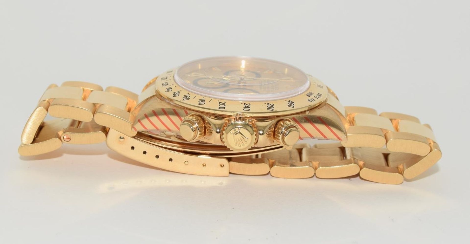 18ct gold Rolex Daytona model 16528, 1991, boxed and papers with service record. (ref 52) - Image 4 of 10