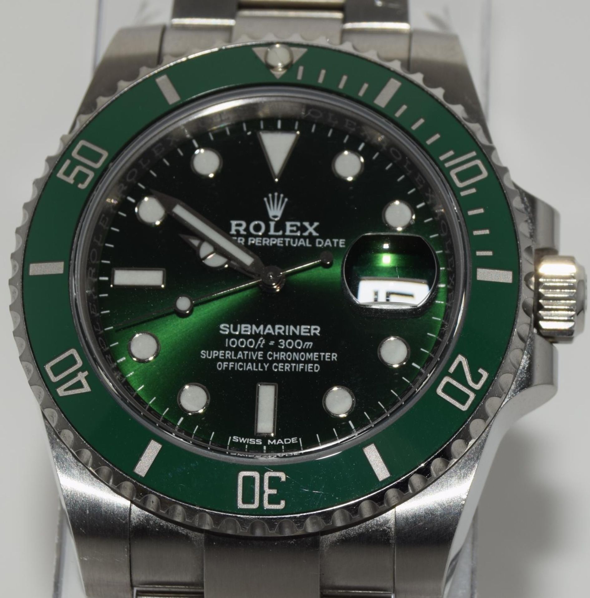 Rolex 2018 Submariner Hulk ref - 116610LV, Box and Papers. (ref 35) - Image 3 of 9