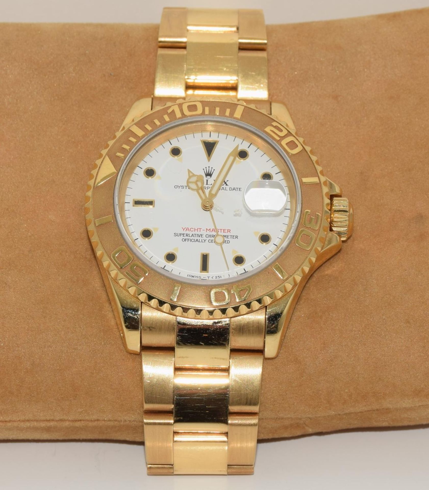 Rolex Yachtmaster 18ct gold, white dial, box, no papers. (ref 43) - Image 9 of 10