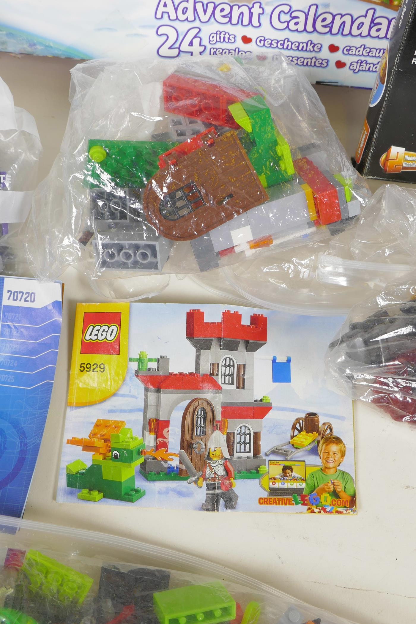 A quantity of Lego sets, some boxed, to include 'Friends, advent calendar 41102', 'Minecraft 21120', - Image 8 of 9