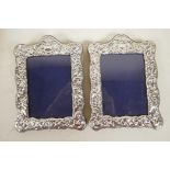 A pair of sterling silver photo frames, apertures 4" x 5½"