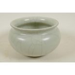 A Chinese crackle glazed porcelain bowl, 6½" diameter