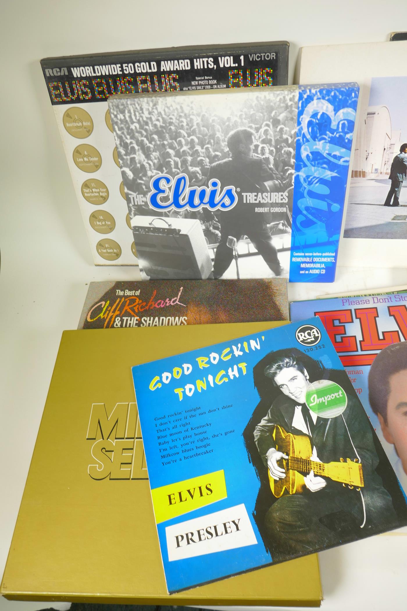 A quantity of vinyl LPs and box sets, Elvis (40+), Pink Floyd, Meatloaf, Rainbow, Queen, Phil - Image 4 of 9