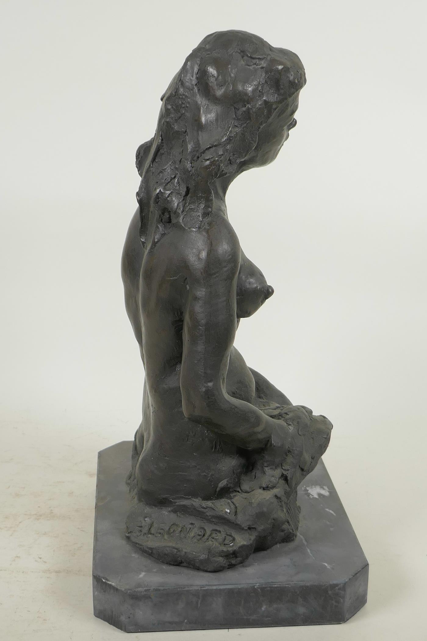 A modernist bronze figure of a female nude, on a slate base, 13½" high - Image 3 of 5