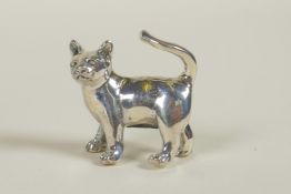 A 925 silver figure of a cat, 1"