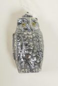 A silver plated sovereign case in the form of an owl, 2½" high