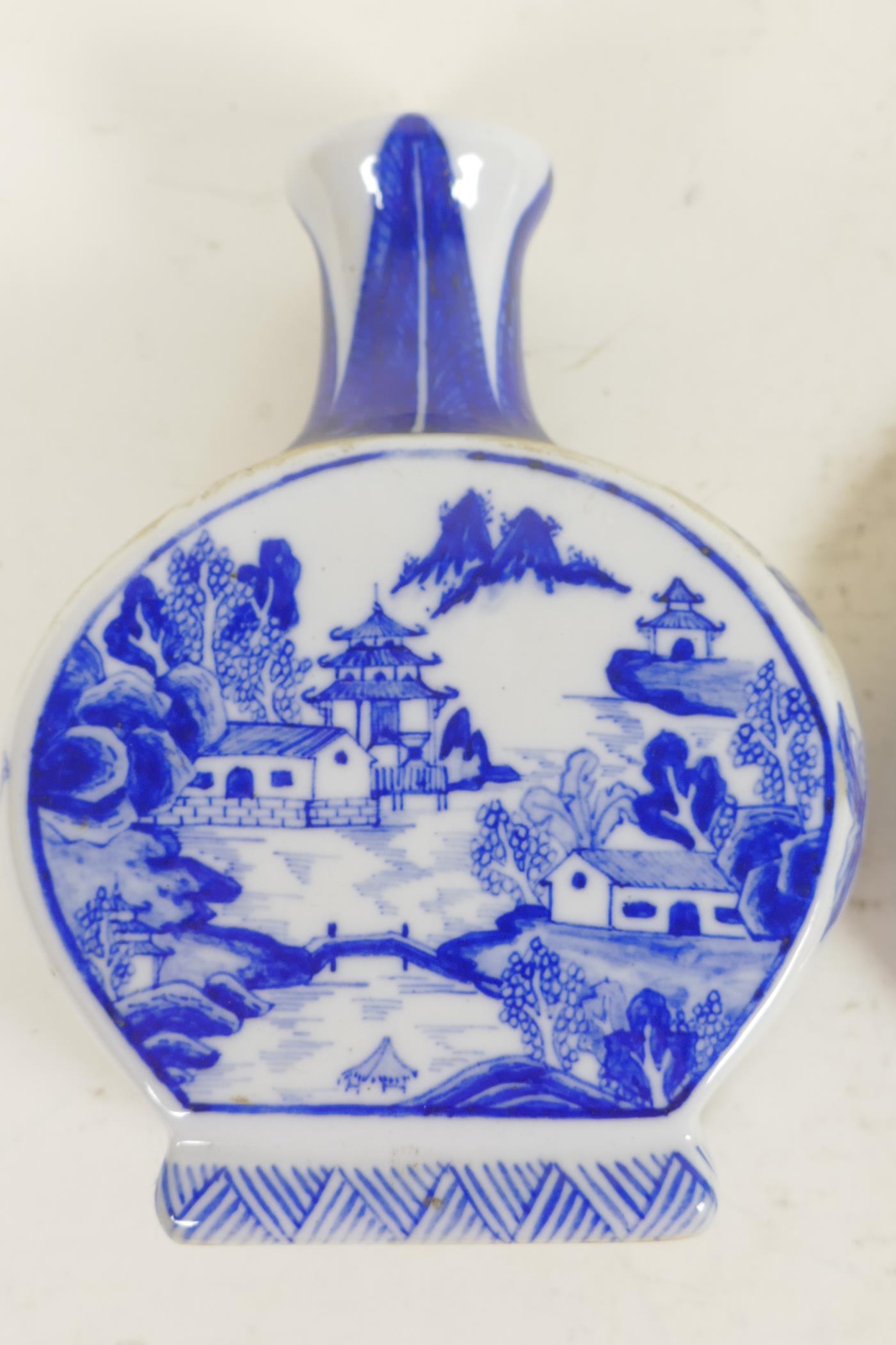 A Chinese blue and white porcelain flask decorated with a Willow Pattern, 5" high, together with a - Image 2 of 3