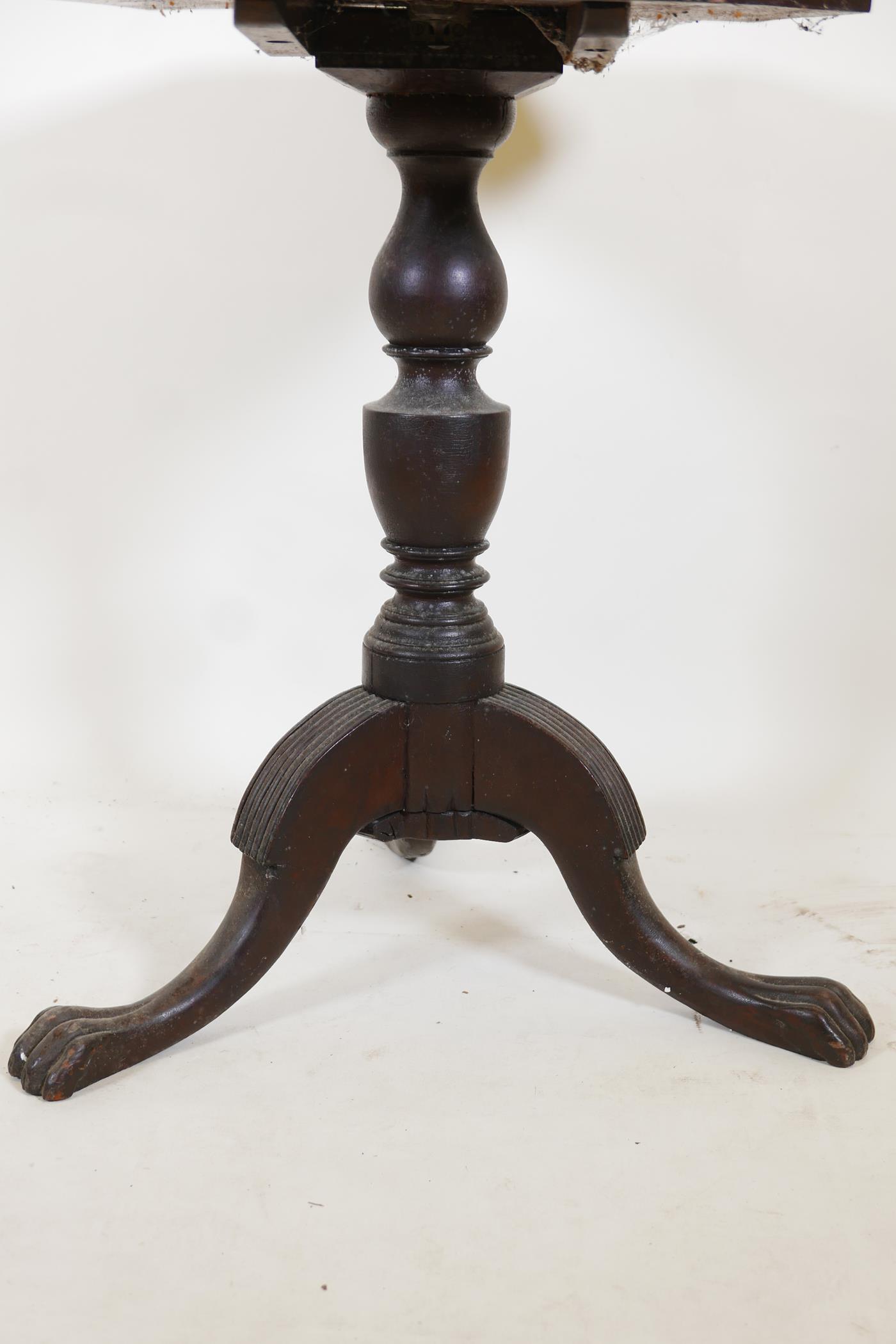 An American Federal style mahogany tilt top occasional table, with crossbanded top, turned column - Image 2 of 6