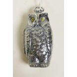 A novelty silver plated sovereign case in the form of an owl, 2½"