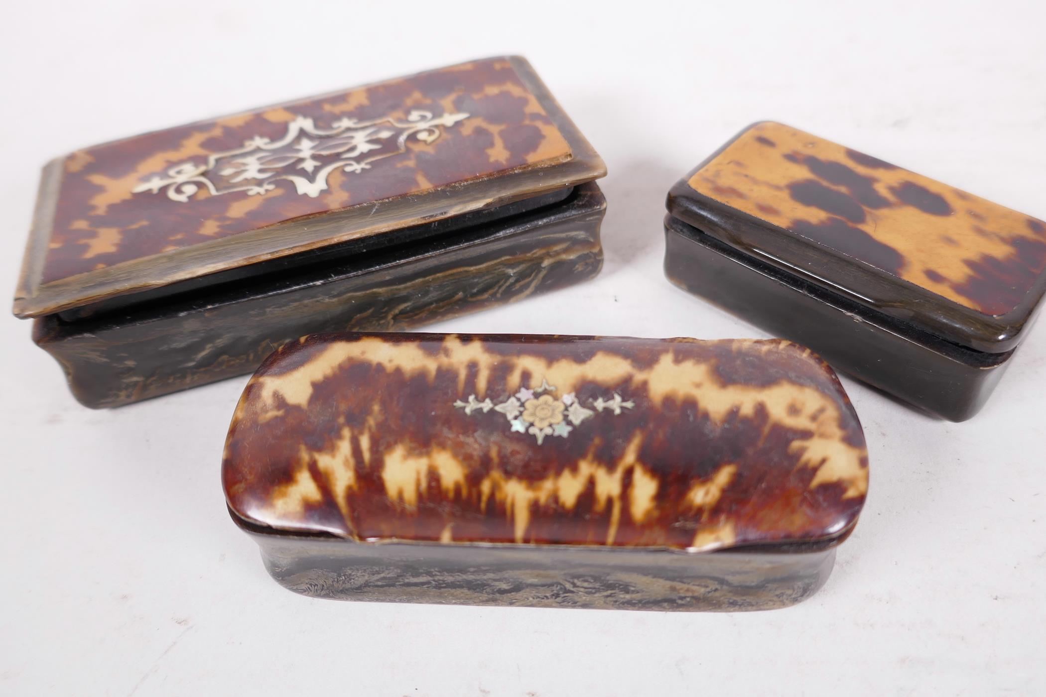 Three bone and tortoiseshell snuff boxes, the covers inlaid with silver, largest 4" long (3) - Image 3 of 3