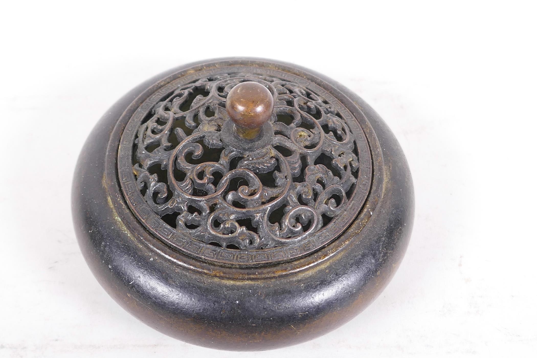 A Chinese bronze censer with pierced lid, 4" diameter - Image 2 of 3