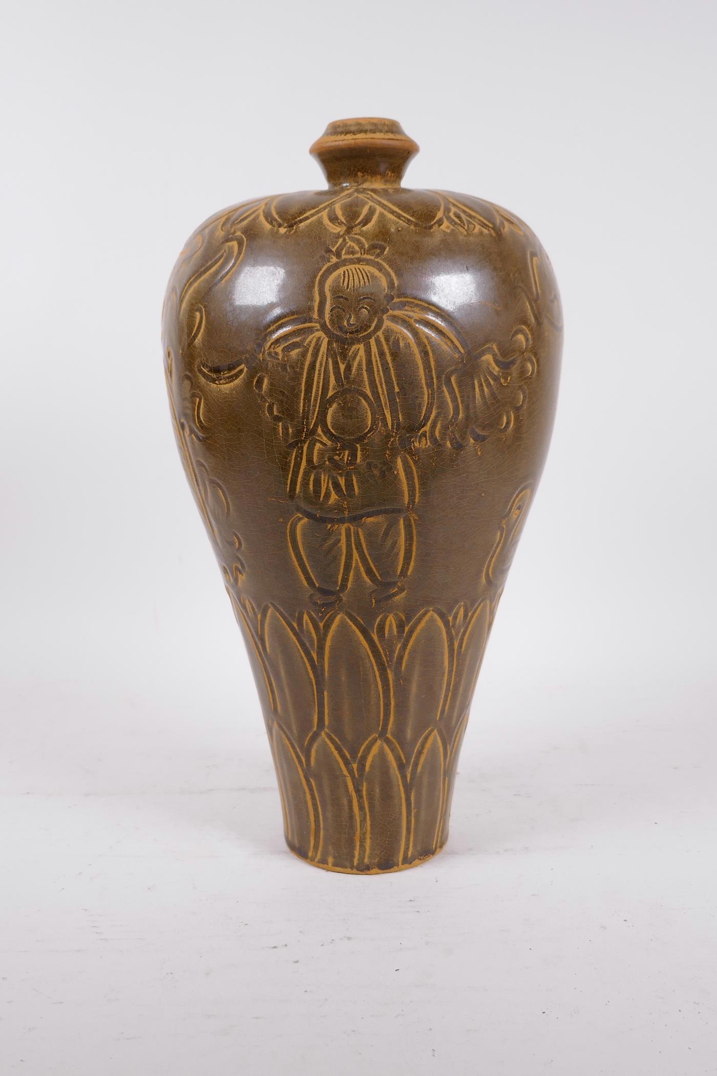 A Cizhou green glazed ceramic vase, with incised decoration of a dancing boy, 13" high - Image 3 of 5