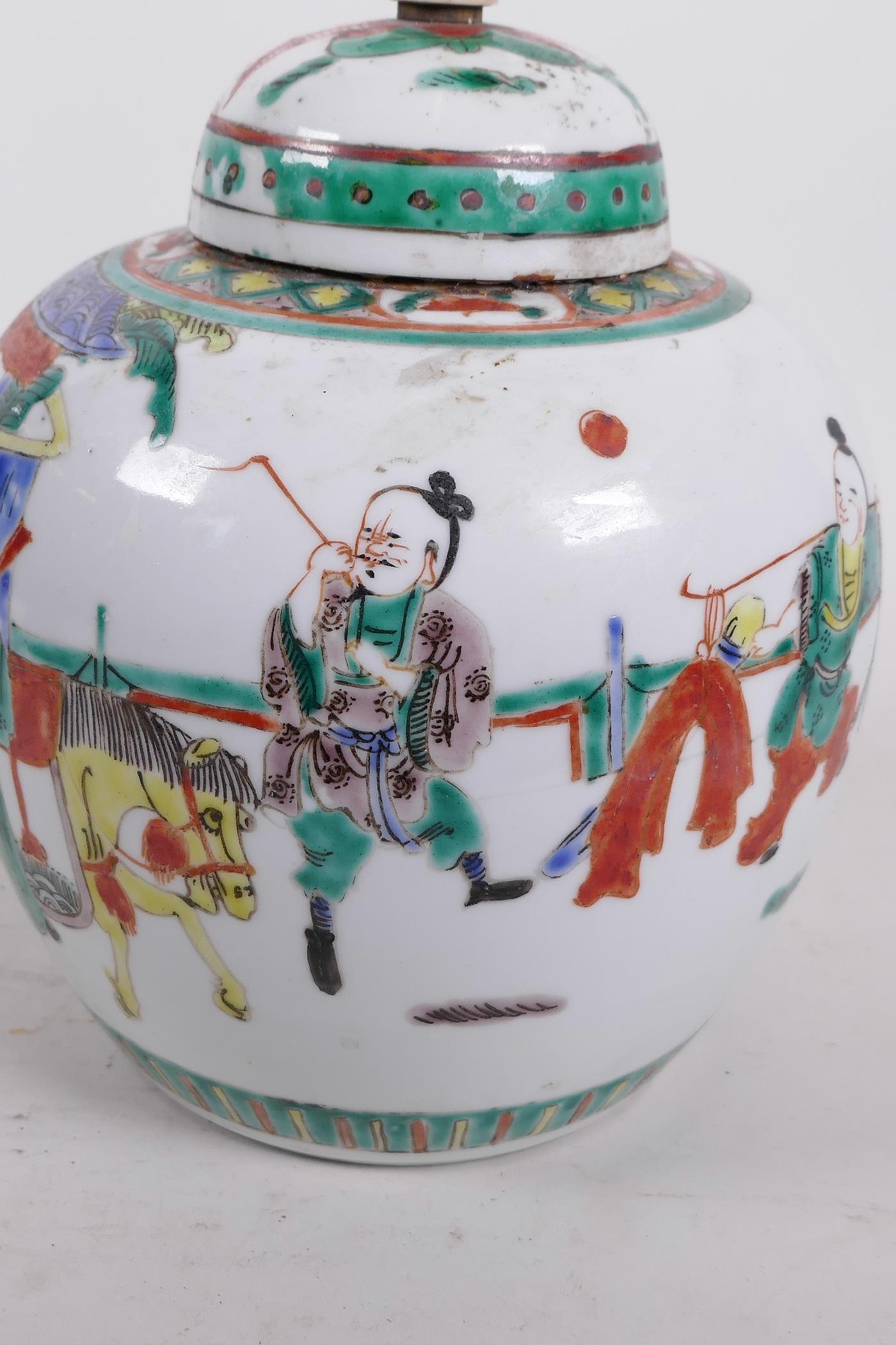 A Chinese famille verte ginger jar and cover converted to a lamp, painted with travellers on the - Image 4 of 5