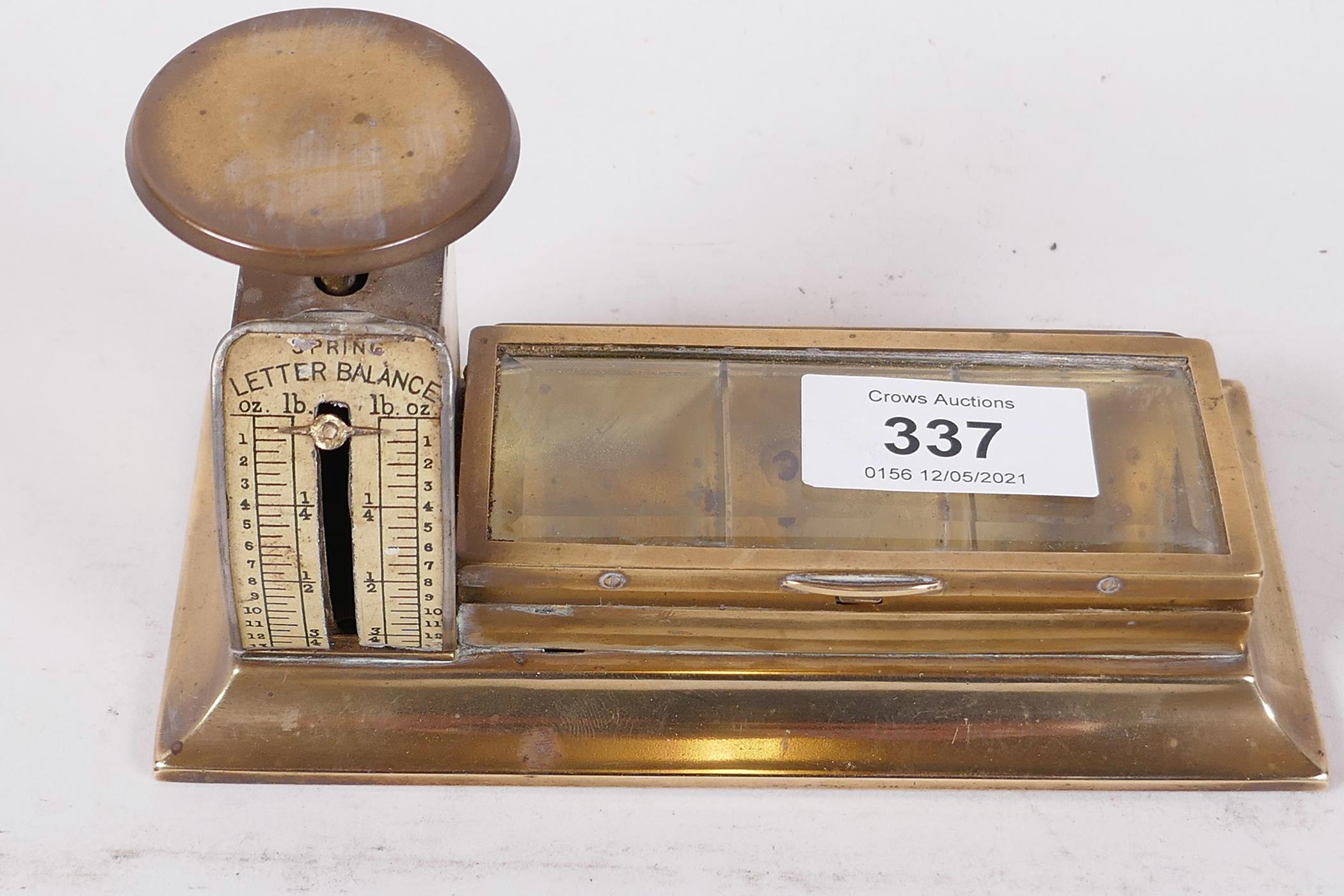 An antique brass spring letter balance, measuring to 12 oz, complete with stamp tray under - Image 2 of 2