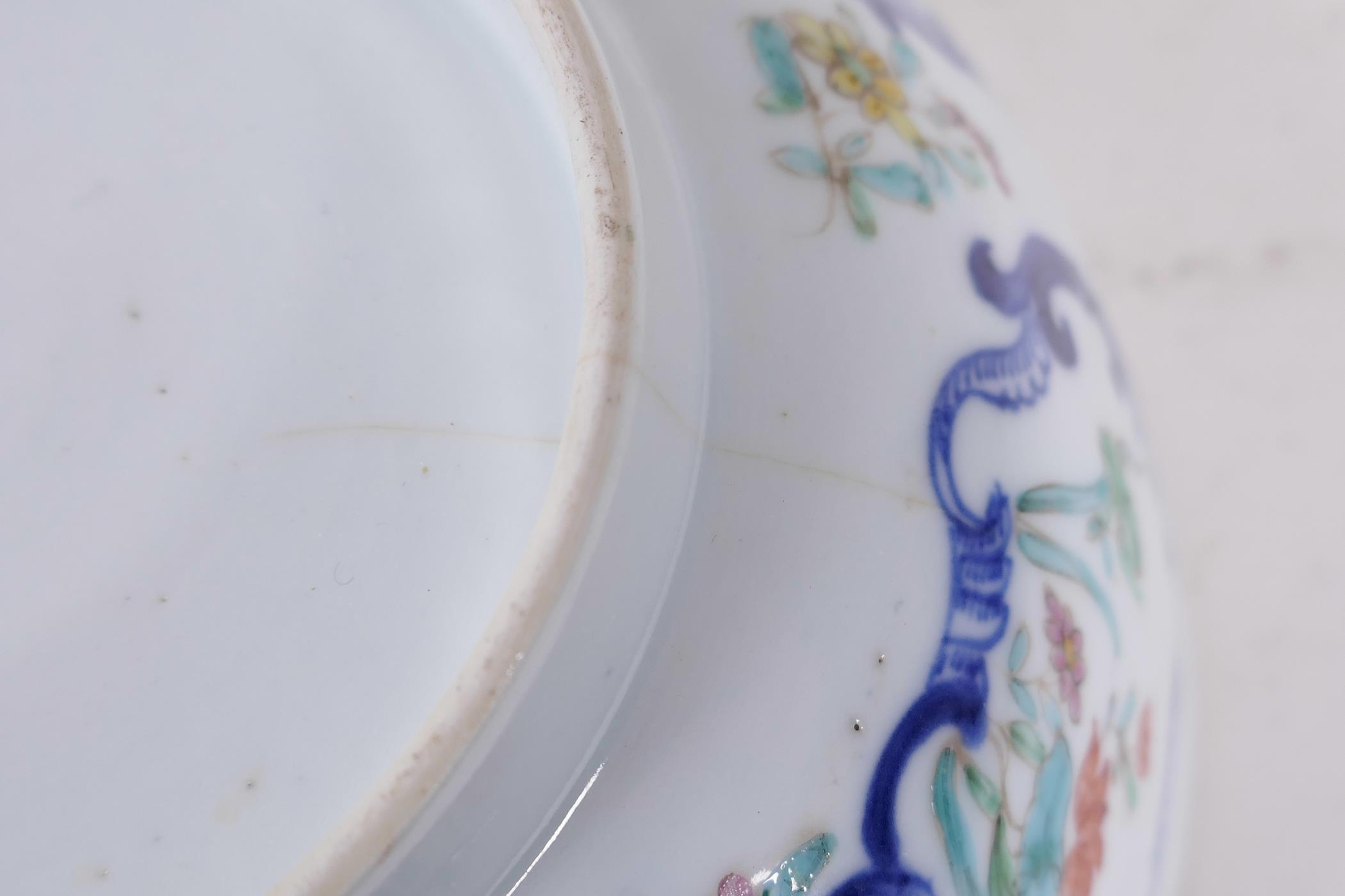 A C18th Chinese polychrome porcelain bowl decorated with figures in a landscape and flowers, 7½" - Image 7 of 8