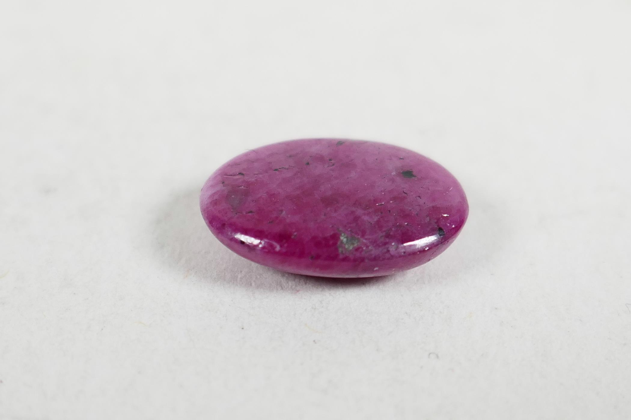 A 3.50 ct natural ruby oval cabochon, ITLGR certified, with certificate - Image 9 of 10