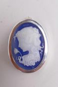 A 925 silver mounted cameo style brooch, 1" drop