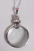 A 925 silver pendant magnifying glass with owl decoration, 2" drop