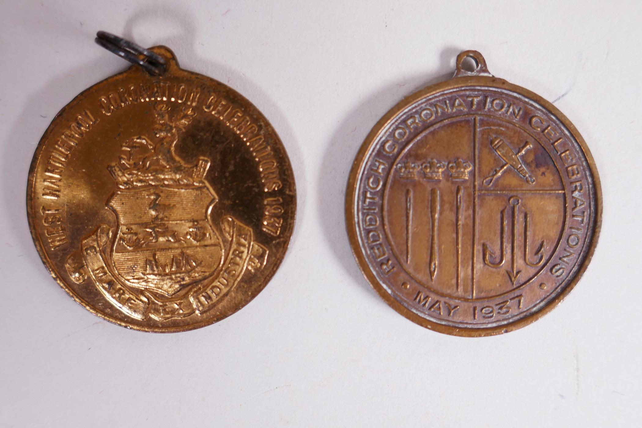 Twenty two 1937 commemorative coronation medals, in a variety of designs, materials and sizes, - Image 22 of 27