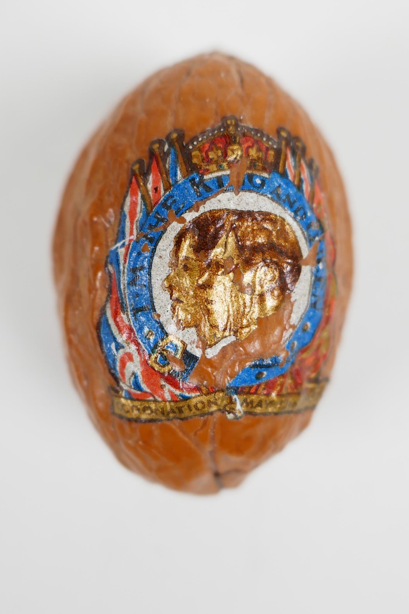 An unusual commemorative 1937 coronation souvenir baby’s rattle with ivory Bakelite handle - Image 3 of 7