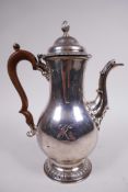 A sterling silver George VI coffee pot, hallmarked Thomas Ducrow & Sons, Birmingham, 1947