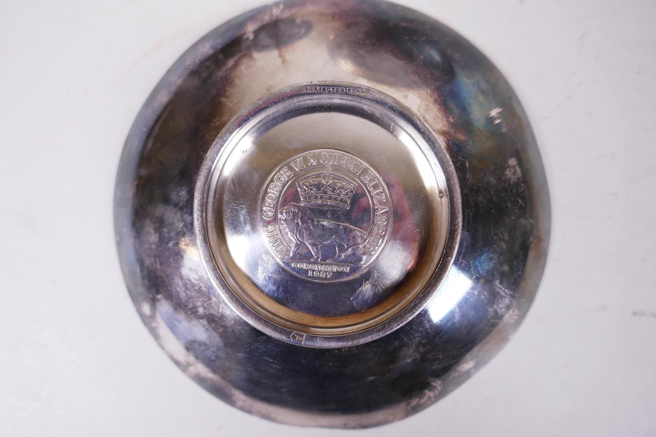 A variety of 1937 commemorative coronation items including an Elkington silver plated coin bowl - Image 3 of 14