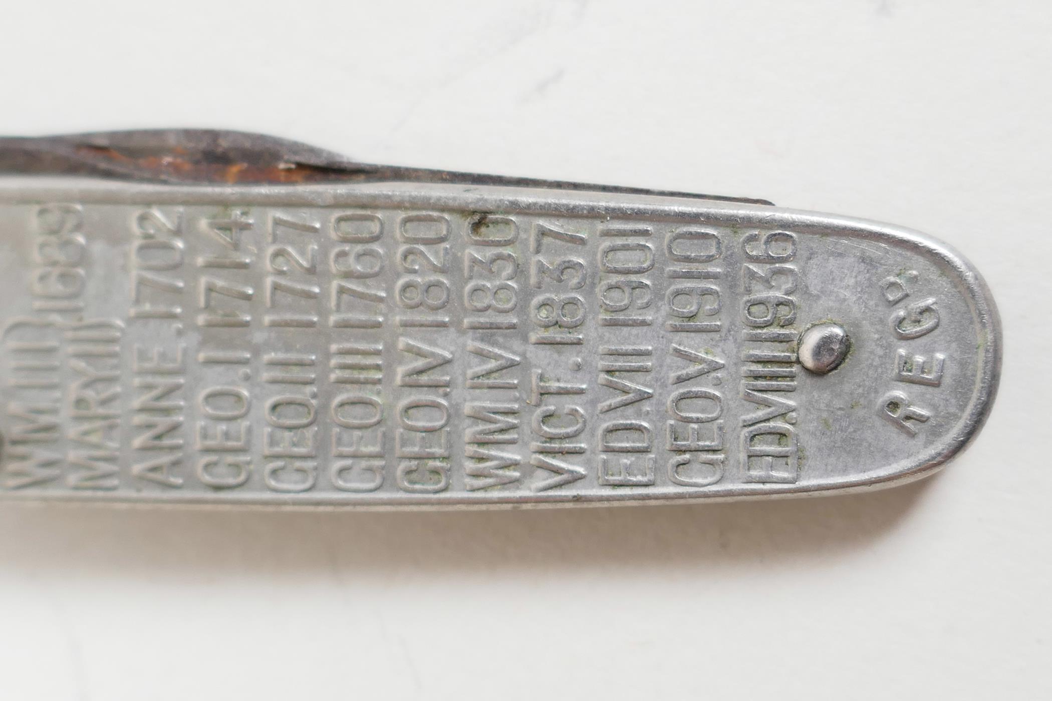 A collection of eight souvenir twin blade penknives commemorating the 1937 coronation - Image 7 of 8