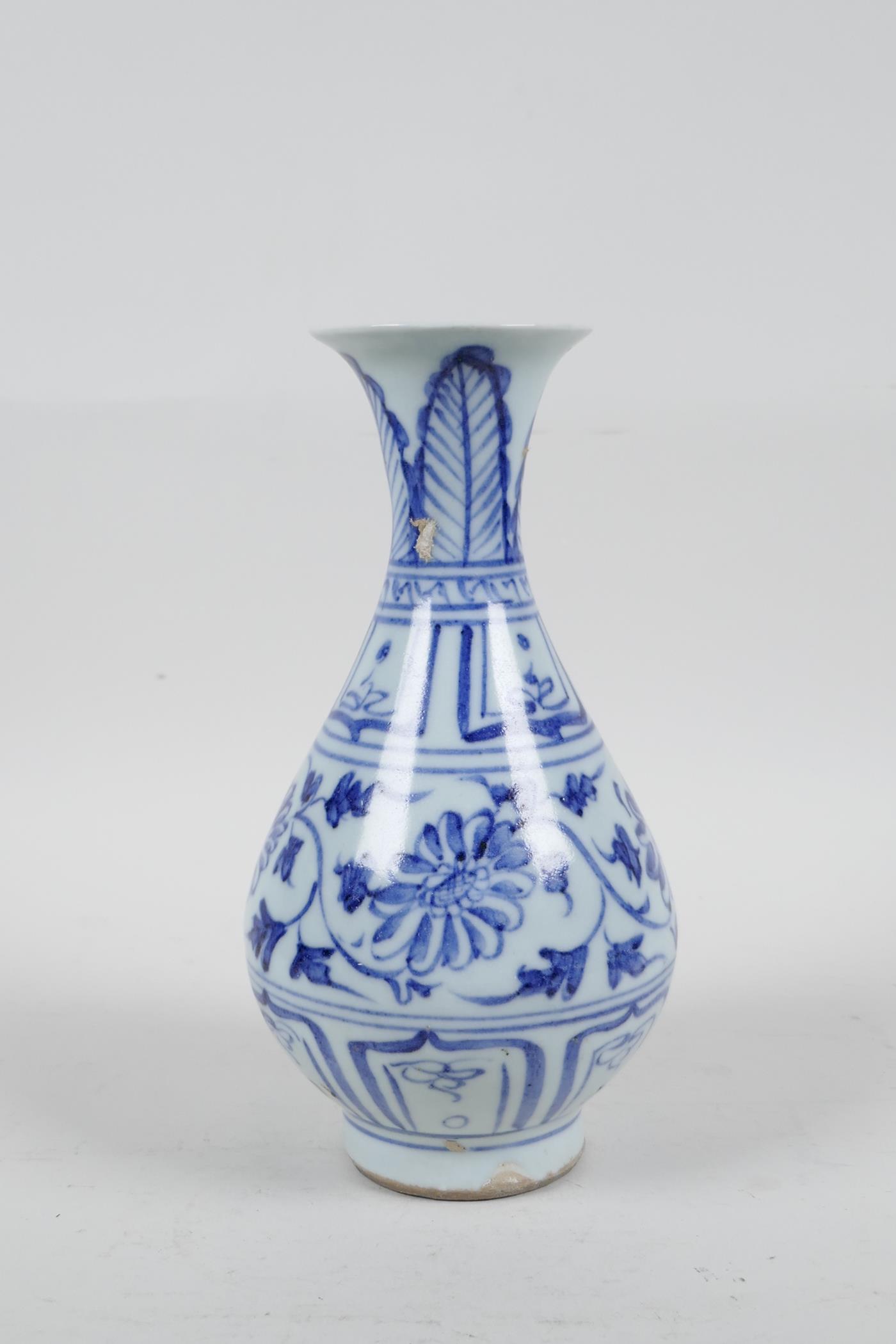 A Chinese blue and white porcelain pear shaped vase with scrolling floral decoration, 7½" high, A/ - Image 2 of 5