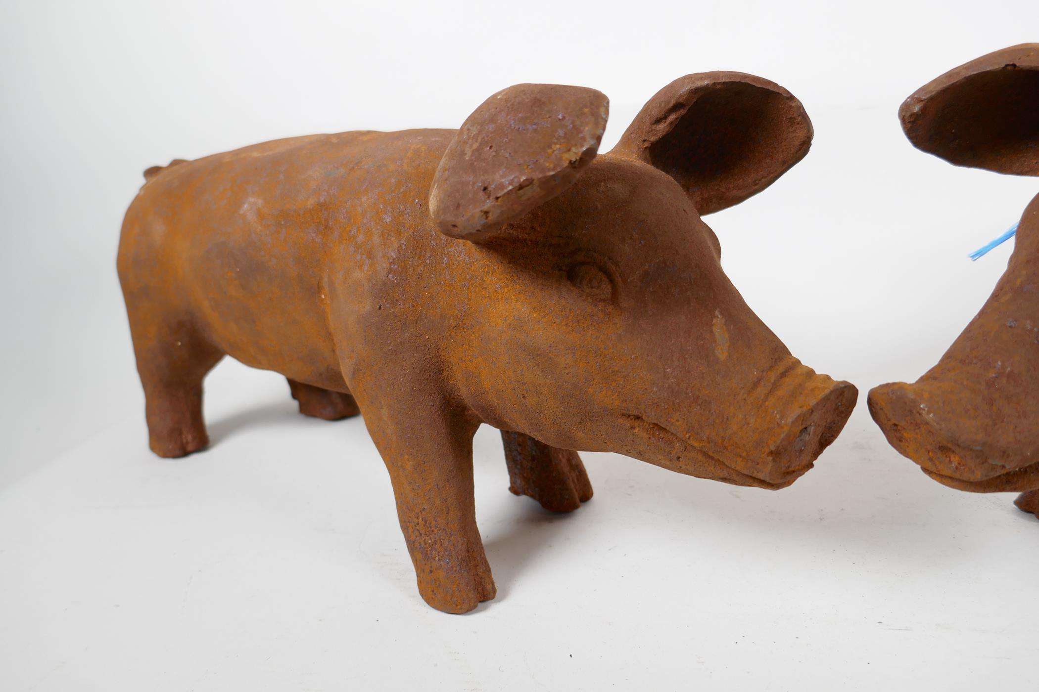 Two cast iron garden figures of pigs, 17" long - Image 2 of 3