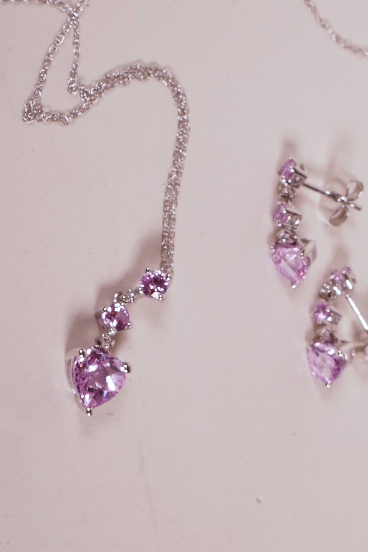 A 10ct white gold necklace with pink sapphire heart shaped pendant and matching drop earrings - Image 2 of 3