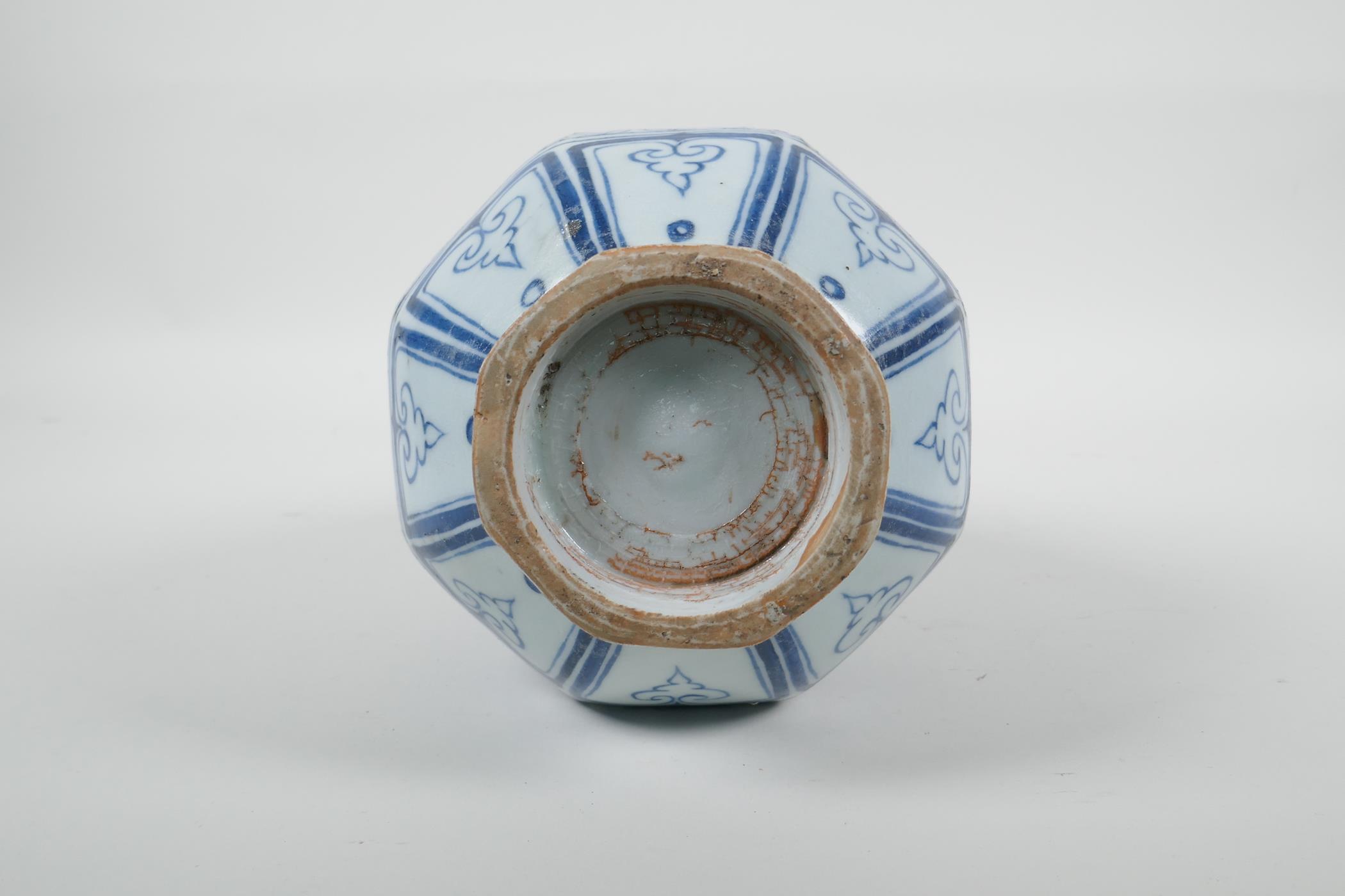 A Chinese Yuan style blue and white pottery pear shaped vase of octagonal form with floral - Image 5 of 5