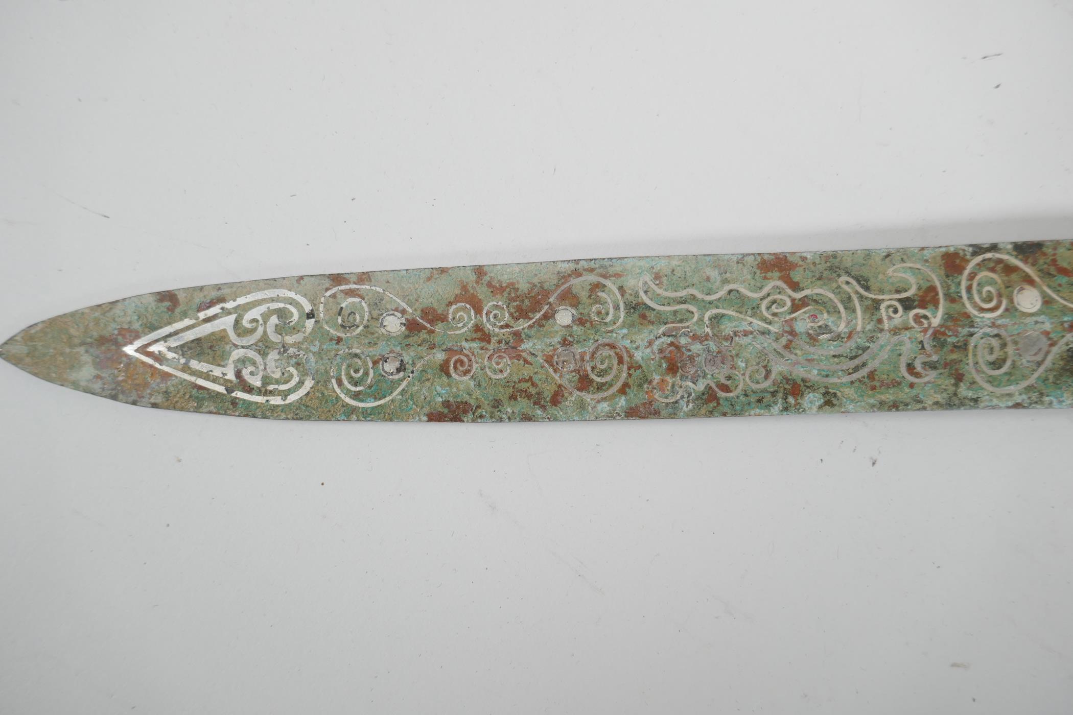 A Chinese archaic style mixed metal short sword, the blade with stylised line decoration, 26" long - Image 4 of 6