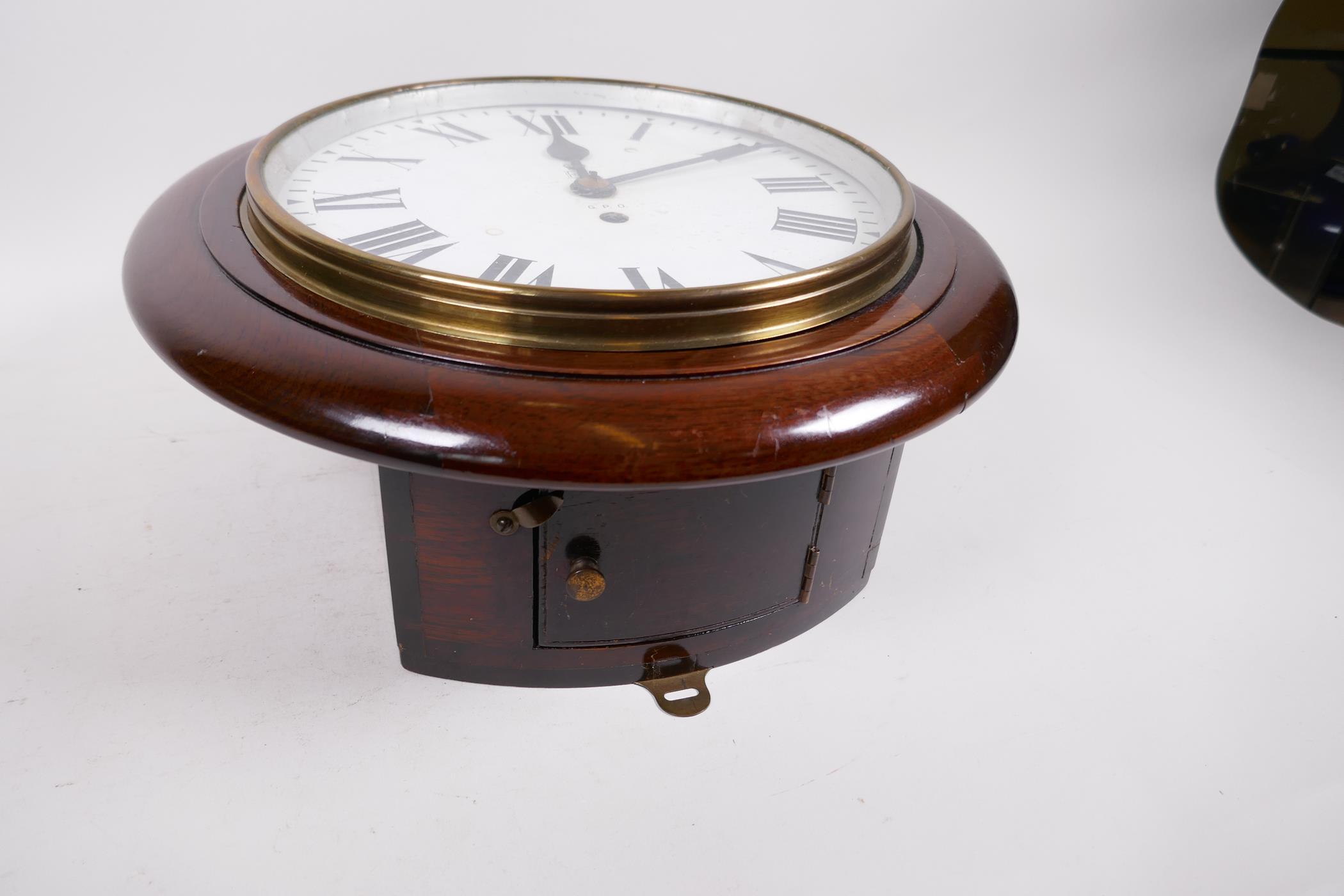 A C20th circular wall clock with single train fusee movement, the dial with Royal ER crest and - Image 2 of 6