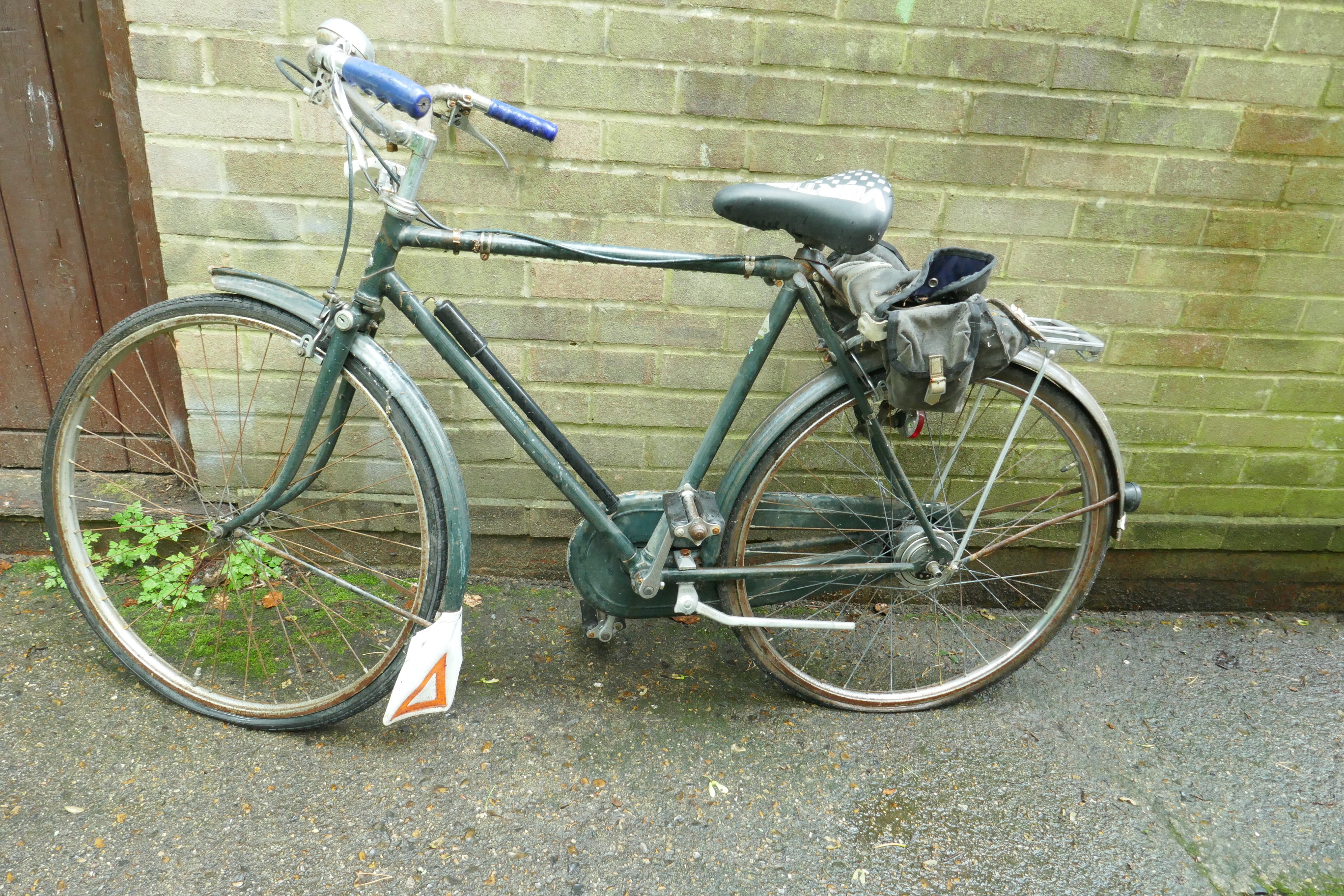 A Carlton 'Criterium' gentleman's road bicycle, with five speed Simplex gears, a vintage Raleigh - Image 2 of 5