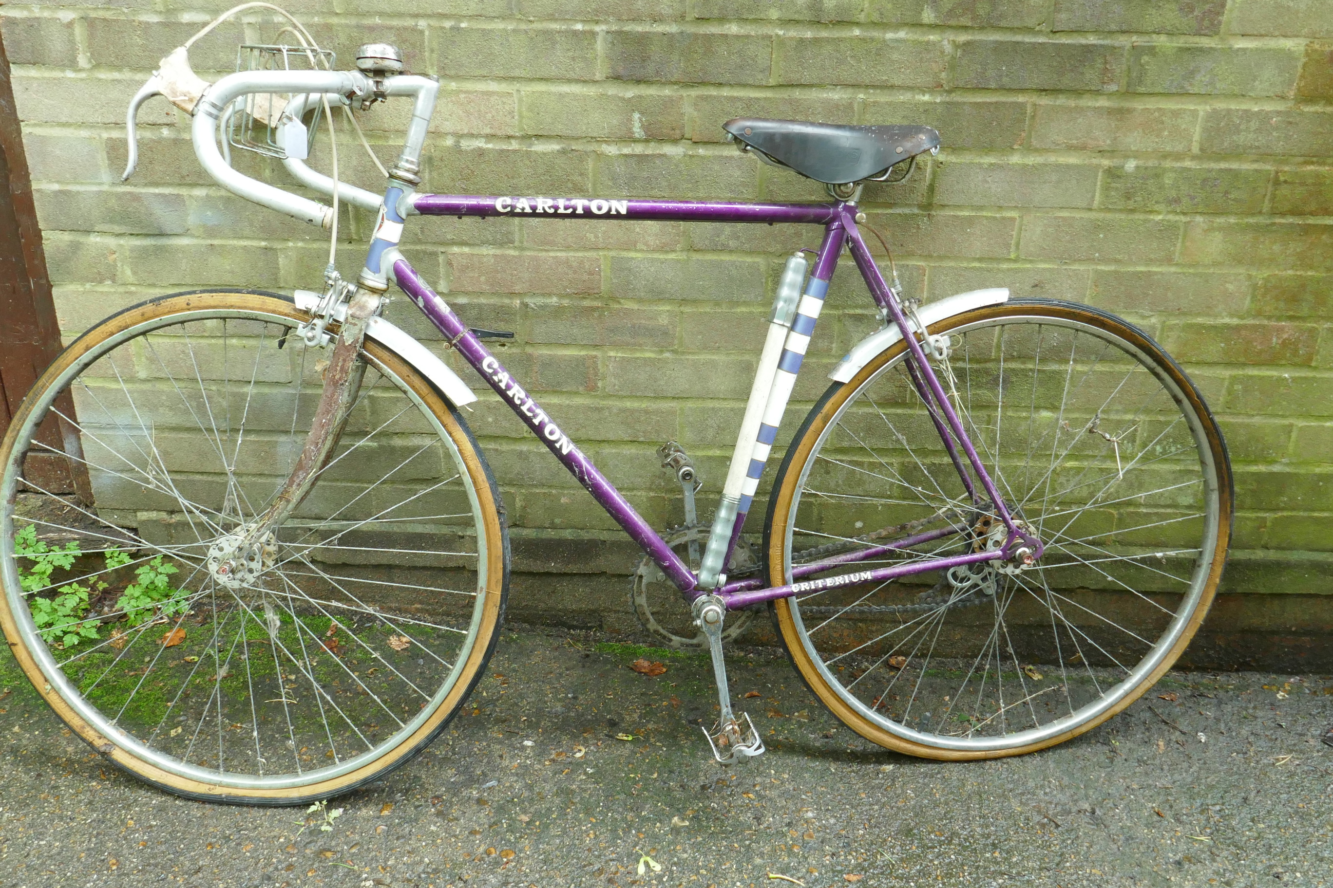 A Carlton 'Criterium' gentleman's road bicycle, with five speed Simplex gears, a vintage Raleigh - Image 5 of 5