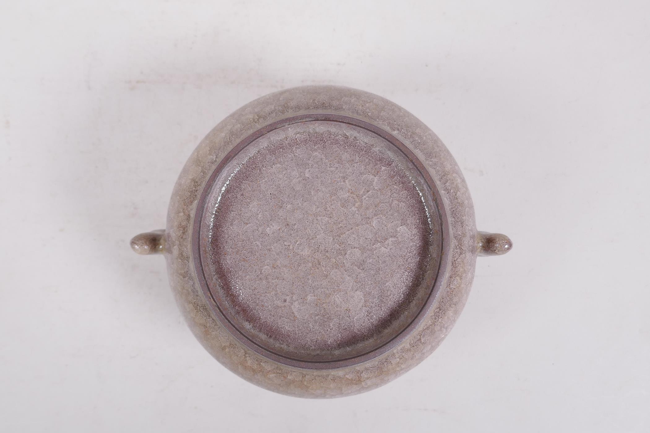 A Song style pottery two handled censer with a cracked ice glaze, 5½" diameter - Image 5 of 5