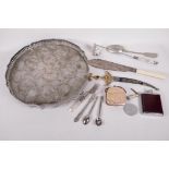 A silver plated gallery tray, 12" diameter, together with a quantity of decorative items including