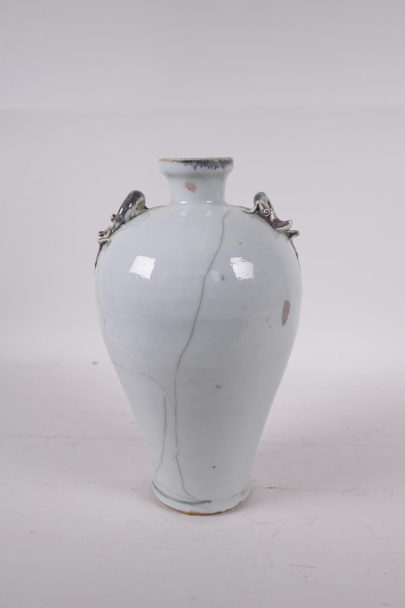 A Chinese crackleglazed porcelain vase with two dragon handles, 9" high - Image 3 of 5