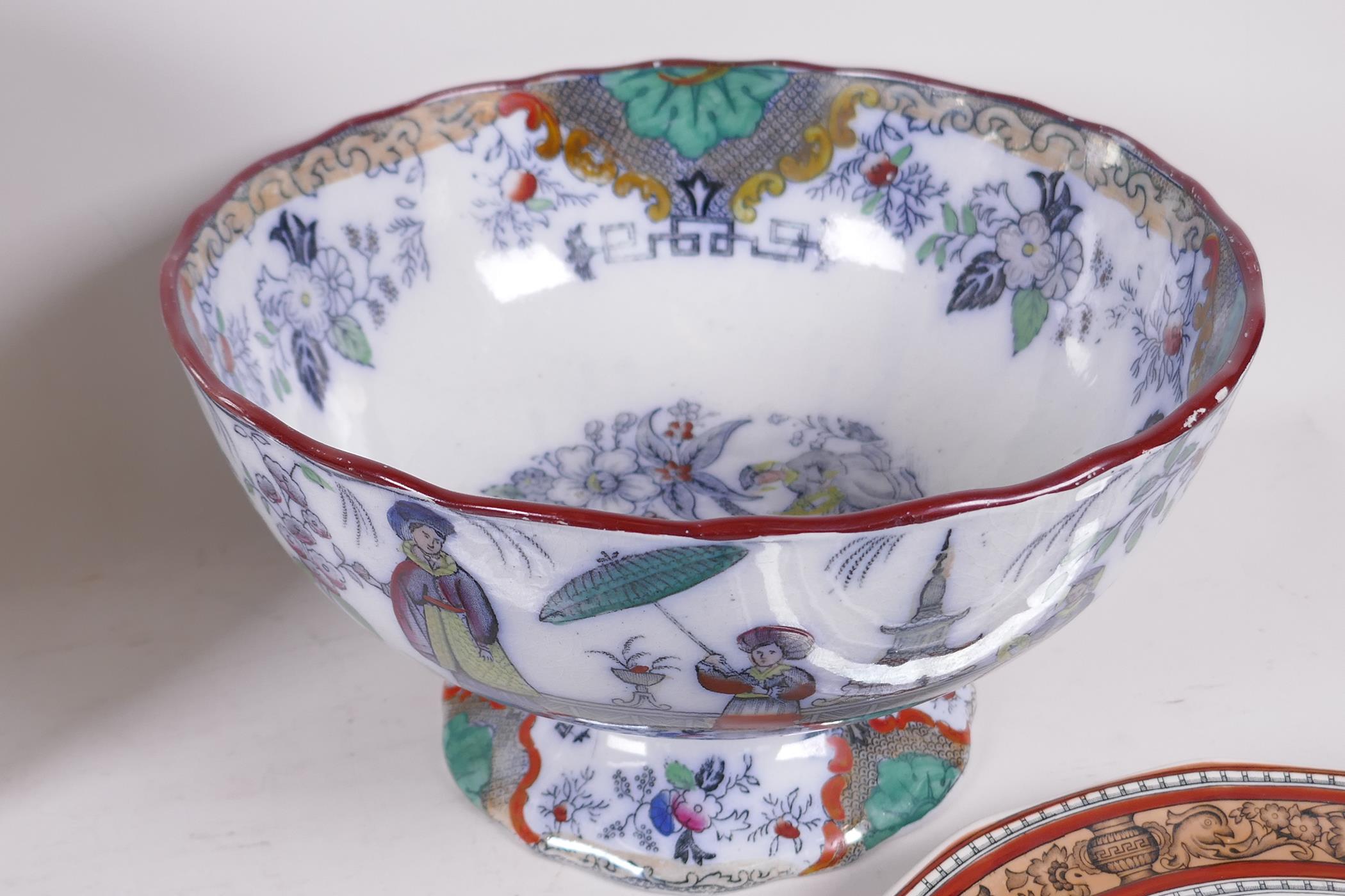 A C19th Staffordshire lustreware pedestal fruit bowl, decorated with Chinoiserie scenes, 10" - Image 3 of 5